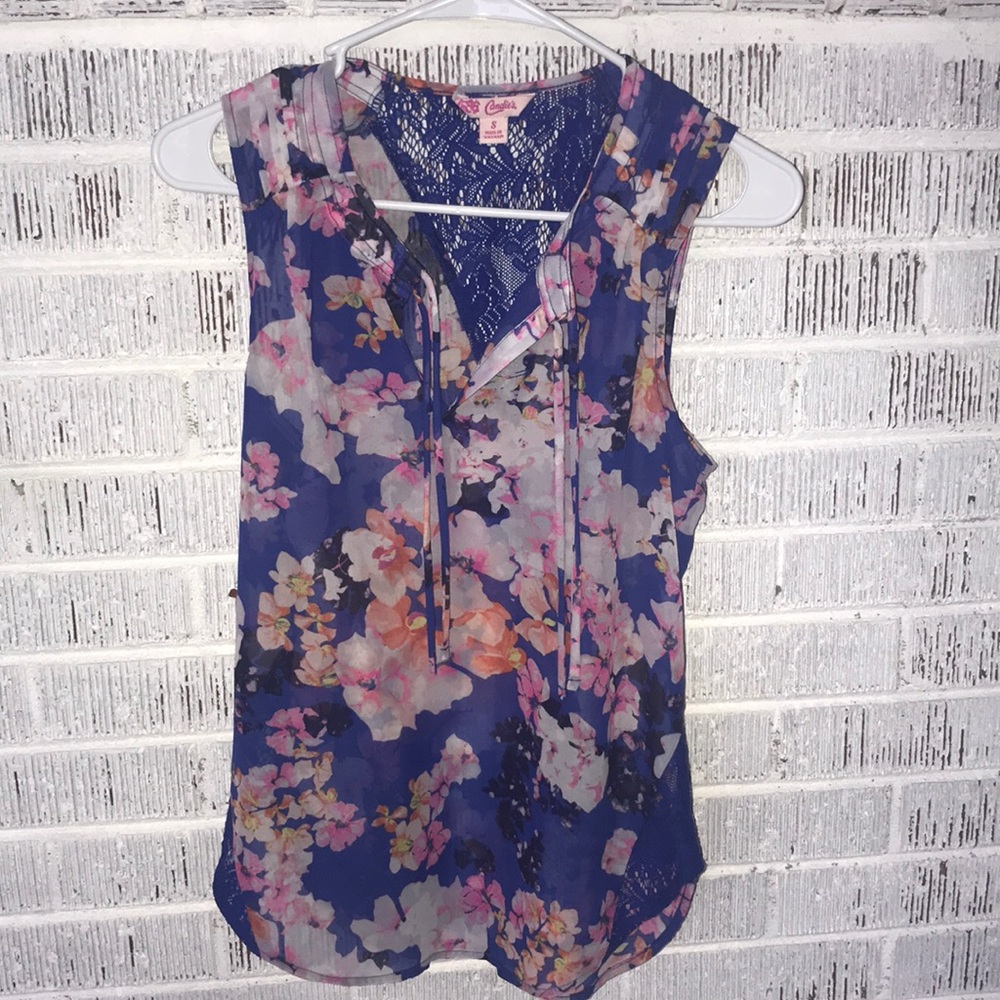 Floral sleeveless top